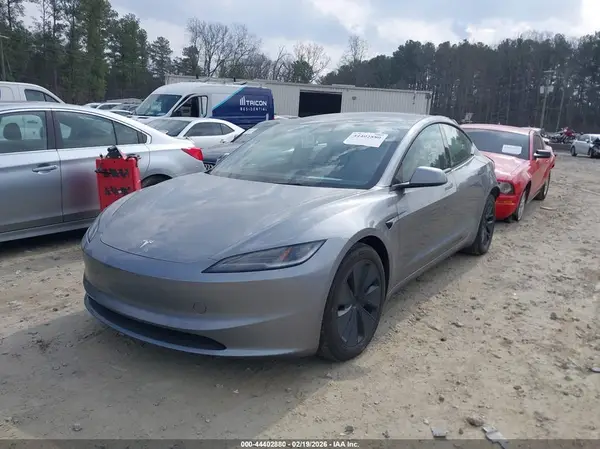 5YJ3E1EB6SF995712 2025 TESLA MODEL 3 - Image 2