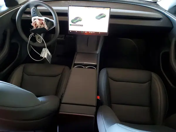 5YJ3E1EB6TF116517 2026 TESLA MODEL 3 - Image 8