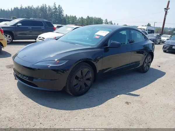 5YJ3E1EB6TF183909 2026 TESLA MODEL 3 - Image 2