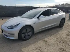 5YJ3E1EB7JF054476 2018 TESLA MODEL 3