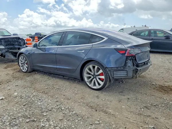5YJ3E1EB7JF055143 2018 TESLA MODEL 3 - Image 2