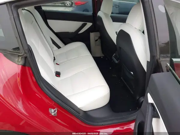 5YJ3E1EB7JF055384 2018 TESLA MODEL 3 - Image 8