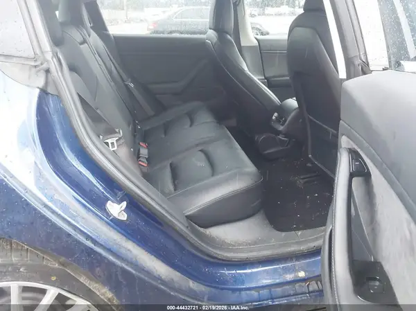 5YJ3E1EB7JF063582 2018 TESLA MODEL 3 - Image 8