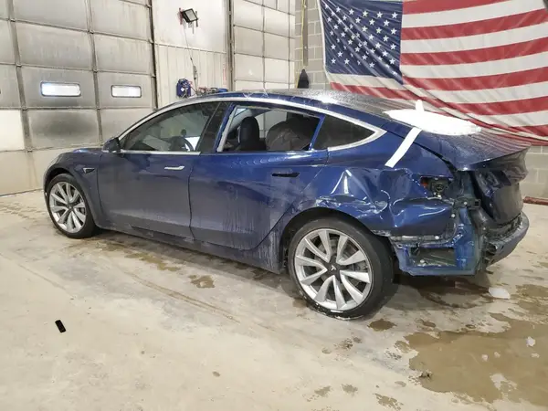 5YJ3E1EB7JF063890 2018 TESLA MODEL 3 - Image 2