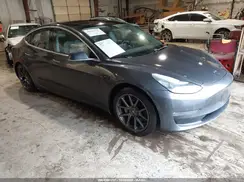 5YJ3E1EB7JF066160 2018 TESLA MODEL 3