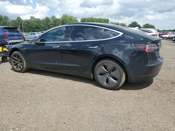 5YJ3E1EB7JF067910 2018 TESLA MODEL 3 - Image 2