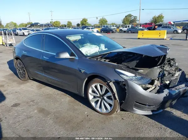5YJ3E1EB7JF068815 2018 TESLA MODEL 3 - Image 1