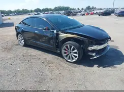 5YJ3E1EB7JF069690 2018 TESLA MODEL 3