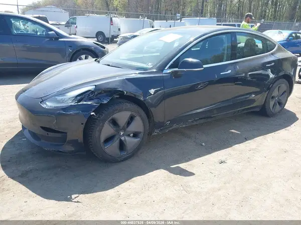 5YJ3E1EB7JF070595 2018 TESLA MODEL 3 - Image 2