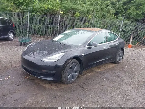 5YJ3E1EB7JF070600 2018 TESLA MODEL 3 - Image 2