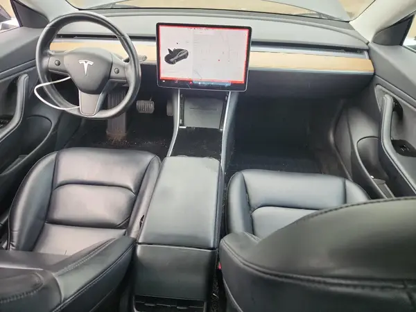 5YJ3E1EB7JF070676 2018 TESLA MODEL 3 - Image 8