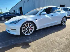 5YJ3E1EB7JF072671 2018 TESLA MODEL 3