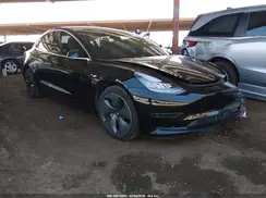 5YJ3E1EB7JF073268 2018 TESLA MODEL 3