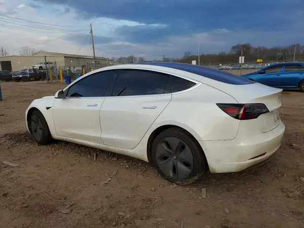 5YJ3E1EB7JF073853 2018 TESLA MODEL 3 - Image 2