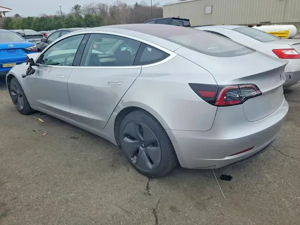 5YJ3E1EB7JF073948 2018 TESLA MODEL 3 - Image 2
