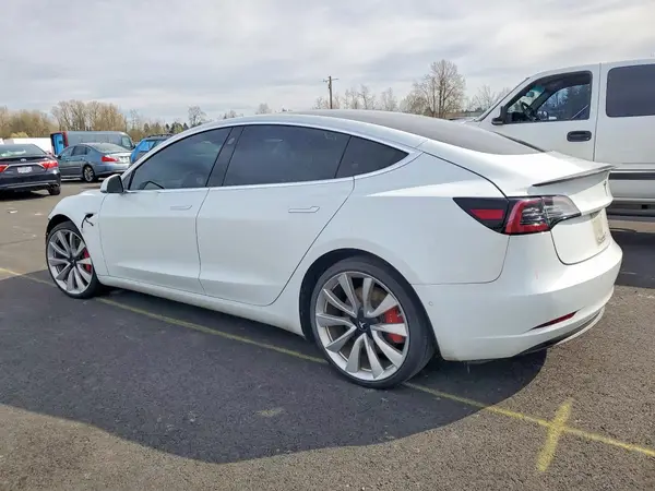 5YJ3E1EB7JF074484 2018 TESLA MODEL 3 - Image 2