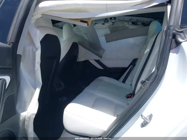 5YJ3E1EB7JF074646 2018 TESLA MODEL 3 - Image 8