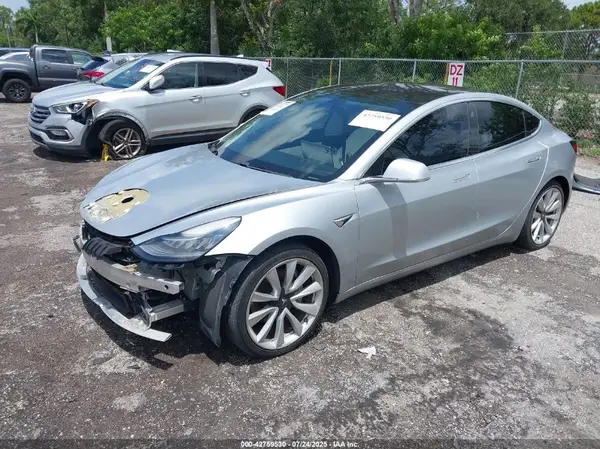 5YJ3E1EB7JF074825 2018 TESLA MODEL 3 - Image 2