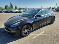 5YJ3E1EB7JF083833 2018 TESLA MODEL 3