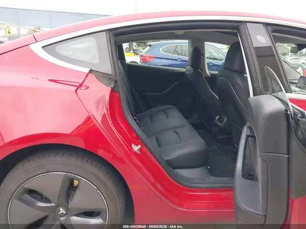 5YJ3E1EB7JF085002 2018 TESLA MODEL 3 - Image 8