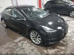 5YJ3E1EB7JF086778 2018 TESLA MODEL 3