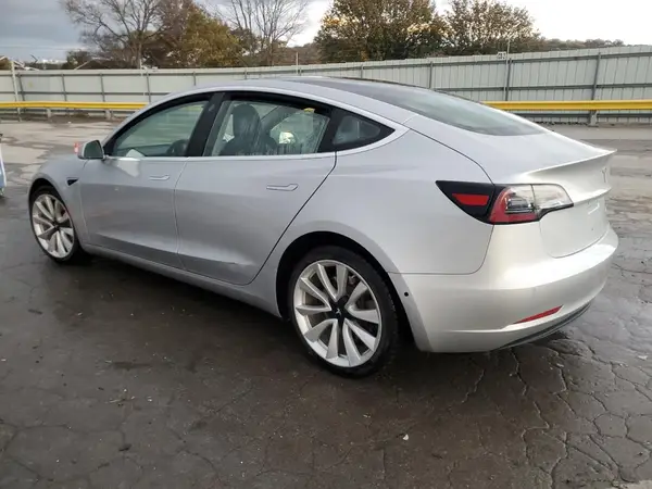 5YJ3E1EB7JF087591 2018 TESLA MODEL 3 - Image 2