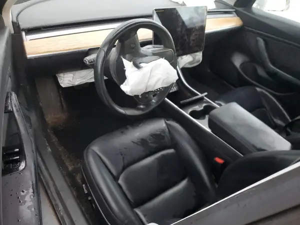 5YJ3E1EB7JF087591 2018 TESLA MODEL 3 - Image 8