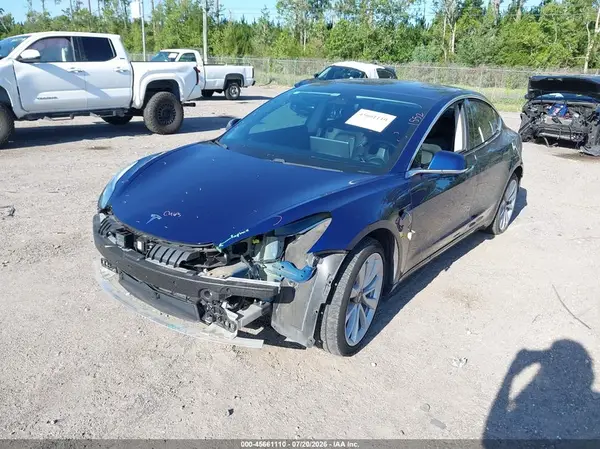 5YJ3E1EB7JF088157 2018 TESLA MODEL 3 - Image 2