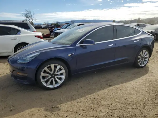 5YJ3E1EB7JF088417 2018 TESLA MODEL 3 - Image 1