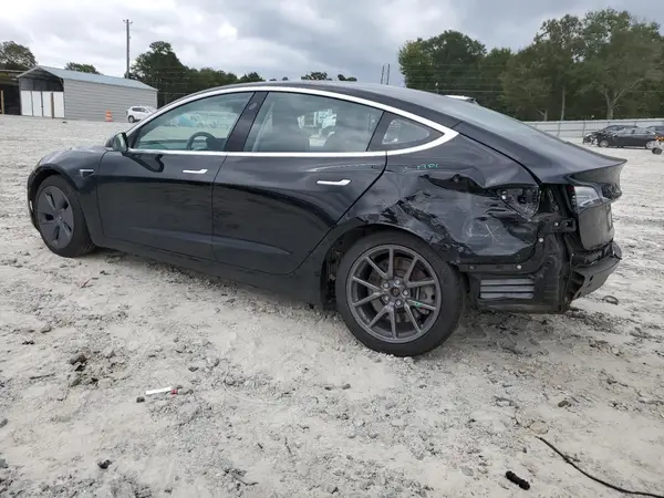 5YJ3E1EB7JF089647 2018 TESLA MODEL 3 - Image 2