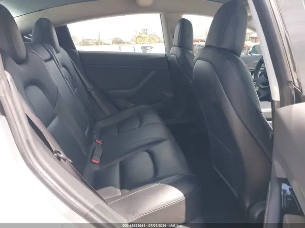 5YJ3E1EB7JF091236 2018 TESLA MODEL 3 - Image 8