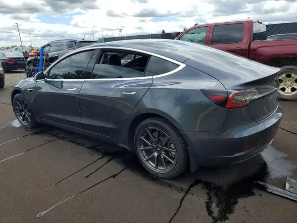 5YJ3E1EB7JF094041 2018 TESLA MODEL 3 - Image 2