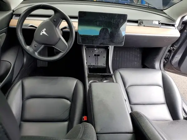 5YJ3E1EB7JF094041 2018 TESLA MODEL 3 - Image 8