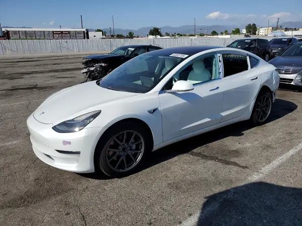5YJ3E1EB7JF096808 2018 TESLA MODEL 3 - Image 1