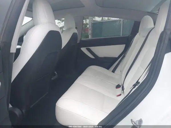 5YJ3E1EB7JF098025 2018 TESLA MODEL 3 - Image 8