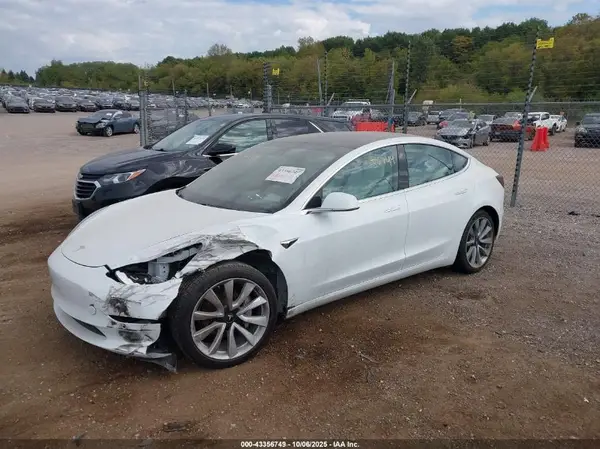 5YJ3E1EB7JF098090 2018 TESLA MODEL 3 - Image 2