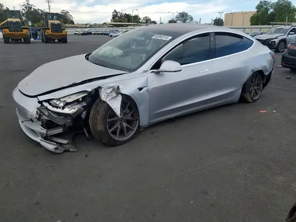 5YJ3E1EB7JF099515 2018 TESLA MODEL 3 - Image 1