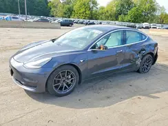 5YJ3E1EB7JF100498 2018 TESLA MODEL 3