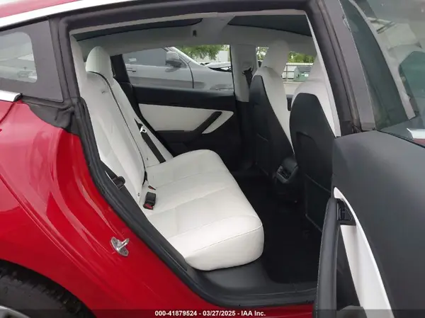 5YJ3E1EB7JF100761 2018 TESLA MODEL 3 - Image 8