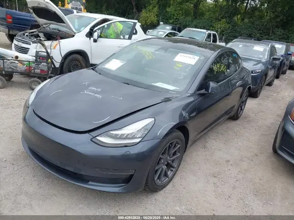 5YJ3E1EB7JF103885 2018 TESLA MODEL 3 - Image 2