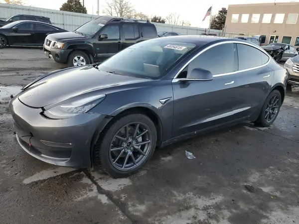 5YJ3E1EB7JF104096 2018 TESLA MODEL 3 - Image 1