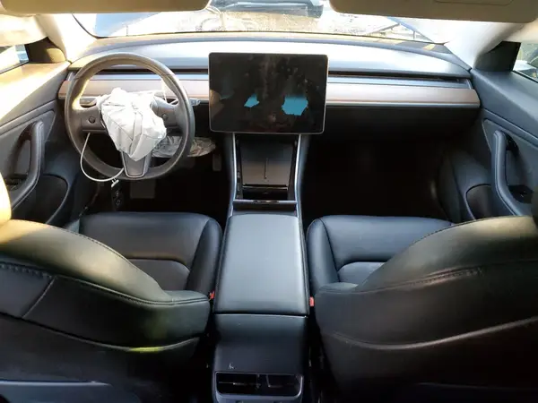 5YJ3E1EB7JF104096 2018 TESLA MODEL 3 - Image 8