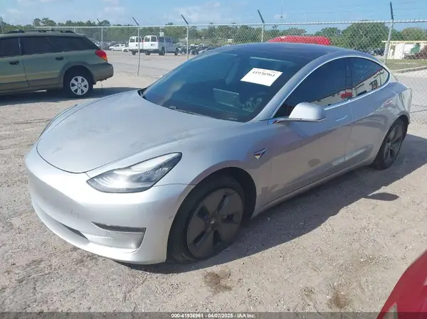 5YJ3E1EB7JF104356 2018 TESLA MODEL 3 - Image 2