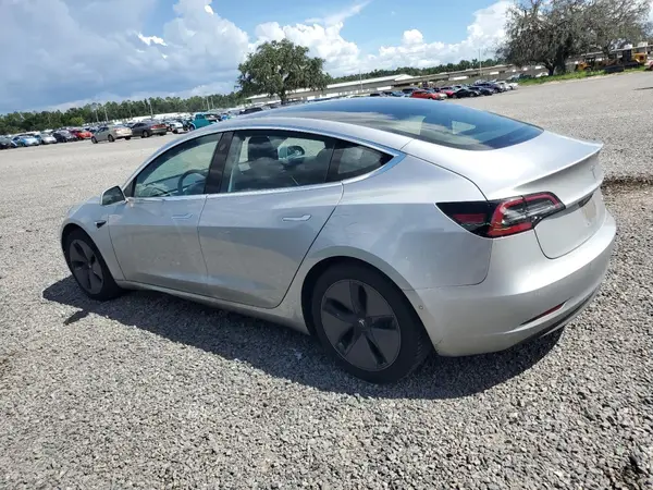5YJ3E1EB7JF104549 2018 TESLA MODEL 3 - Image 2