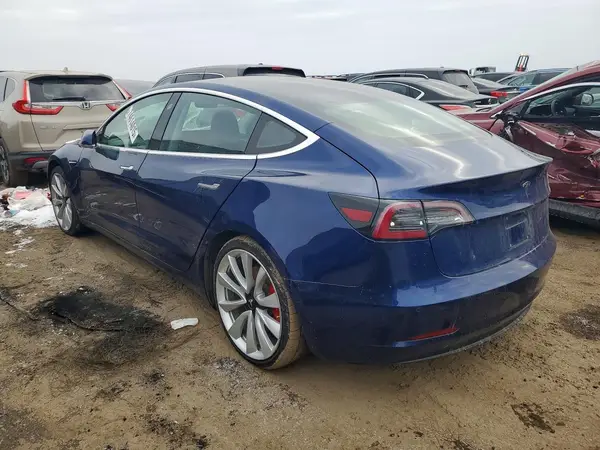 5YJ3E1EB7JF106253 2018 TESLA MODEL 3 - Image 2