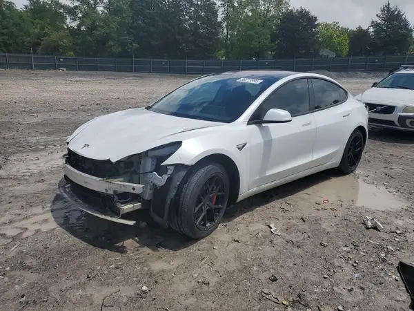 5YJ3E1EB7JF106429 2018 TESLA MODEL 3 - Image 1
