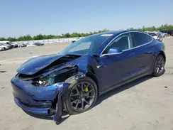 5YJ3E1EB7JF112537 2018 TESLA MODEL 3