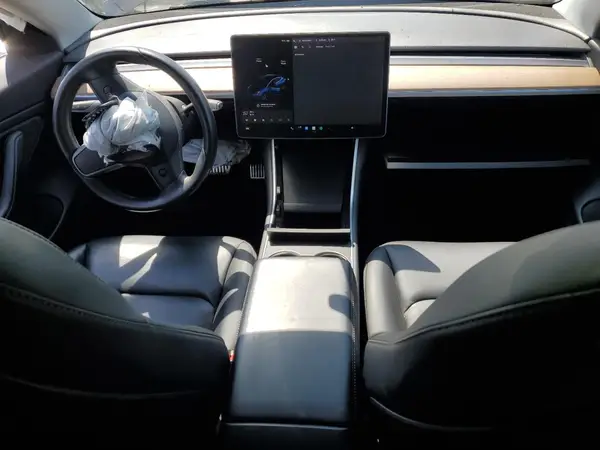 5YJ3E1EB7JF112537 2018 TESLA MODEL 3 - Image 8