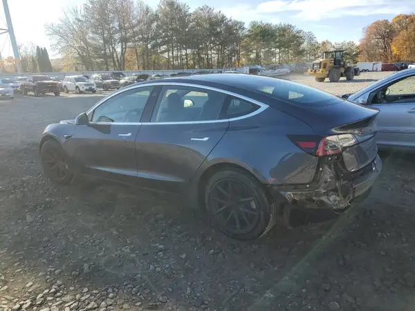 5YJ3E1EB7JF114241 2018 TESLA MODEL 3 - Image 2