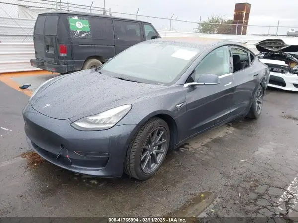 5YJ3E1EB7JF114305 2018 TESLA MODEL 3 - Image 2